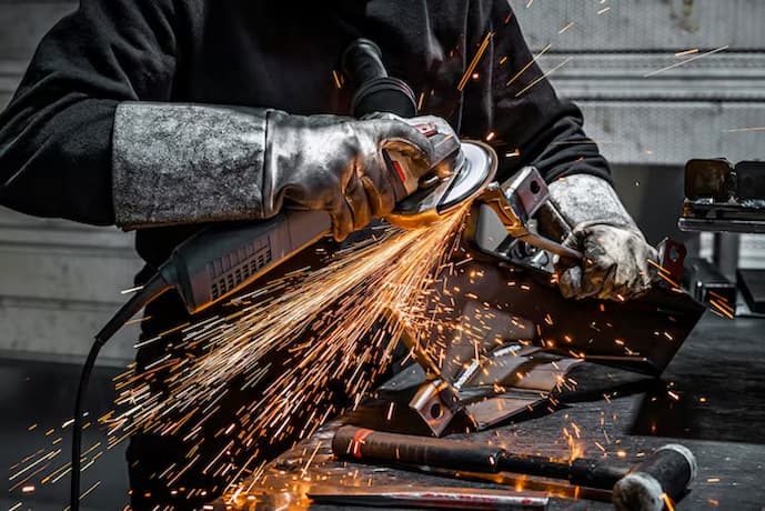 Por que a usinagem de parafuso pode ser o diferencial na sua produção em 2025